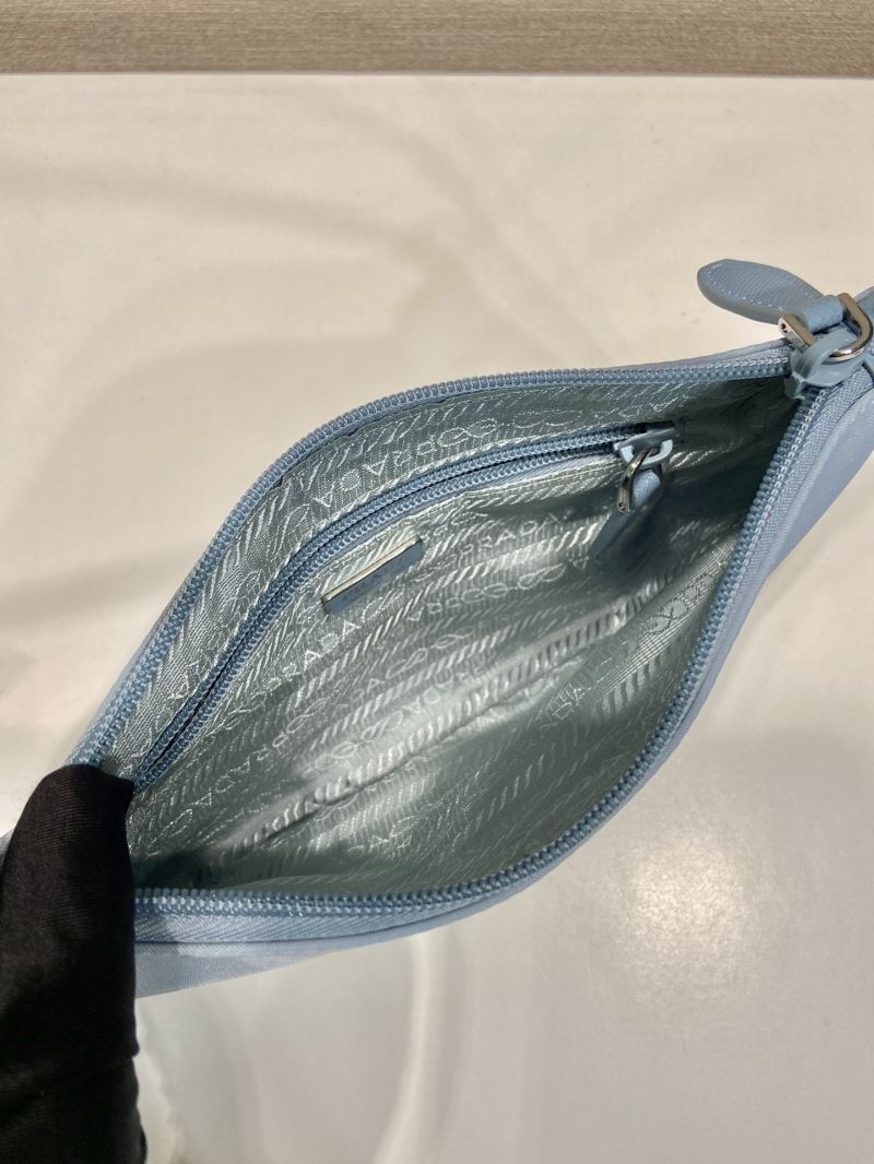 Pra*a hobo bags